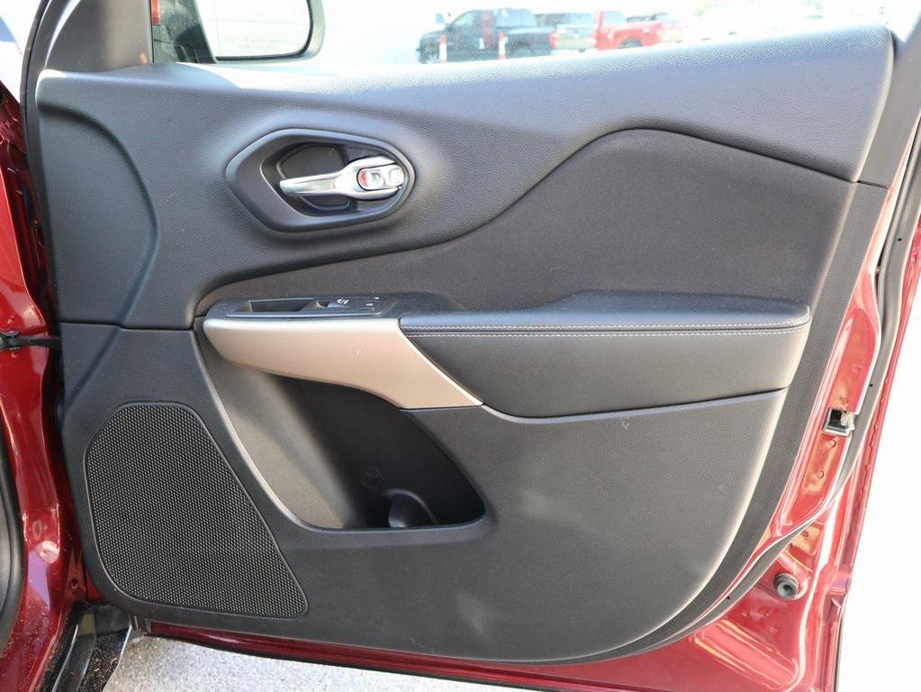 used 2018 Jeep Cherokee car, priced at $11,799