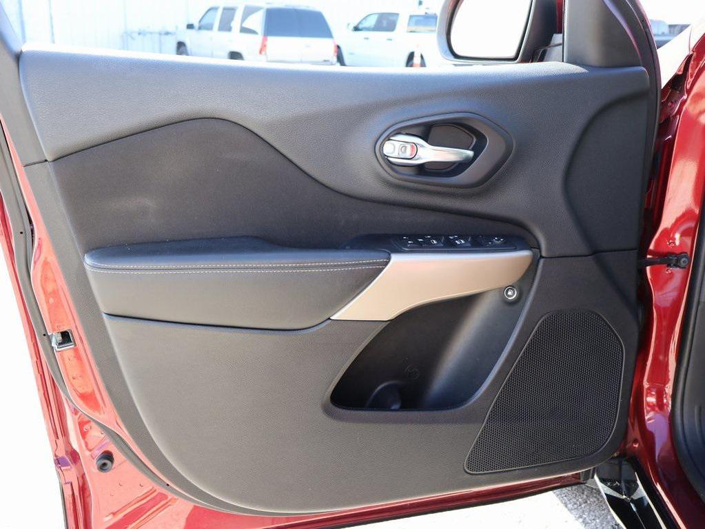 used 2018 Jeep Cherokee car, priced at $11,799