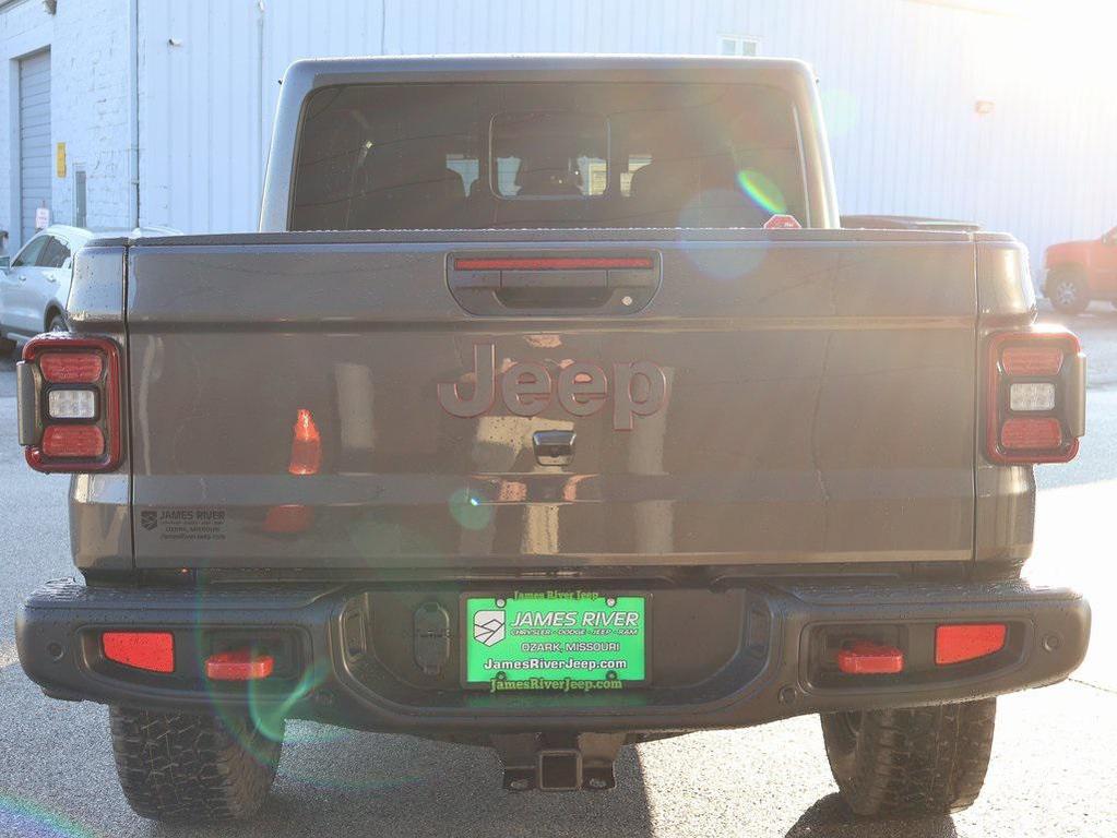 new 2026 Jeep Gladiator car, priced at $63,180