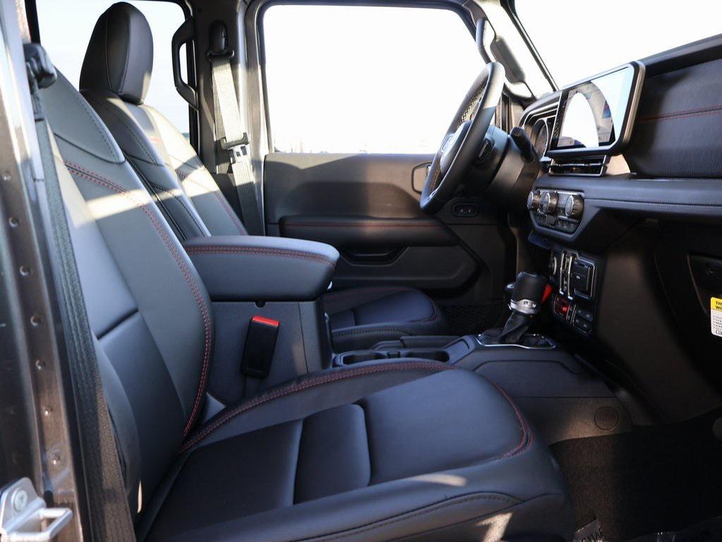 new 2026 Jeep Gladiator car, priced at $63,180