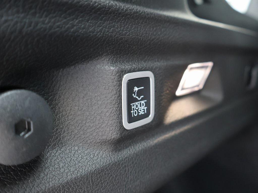 new 2025 Jeep Grand Cherokee L car, priced at $38,814