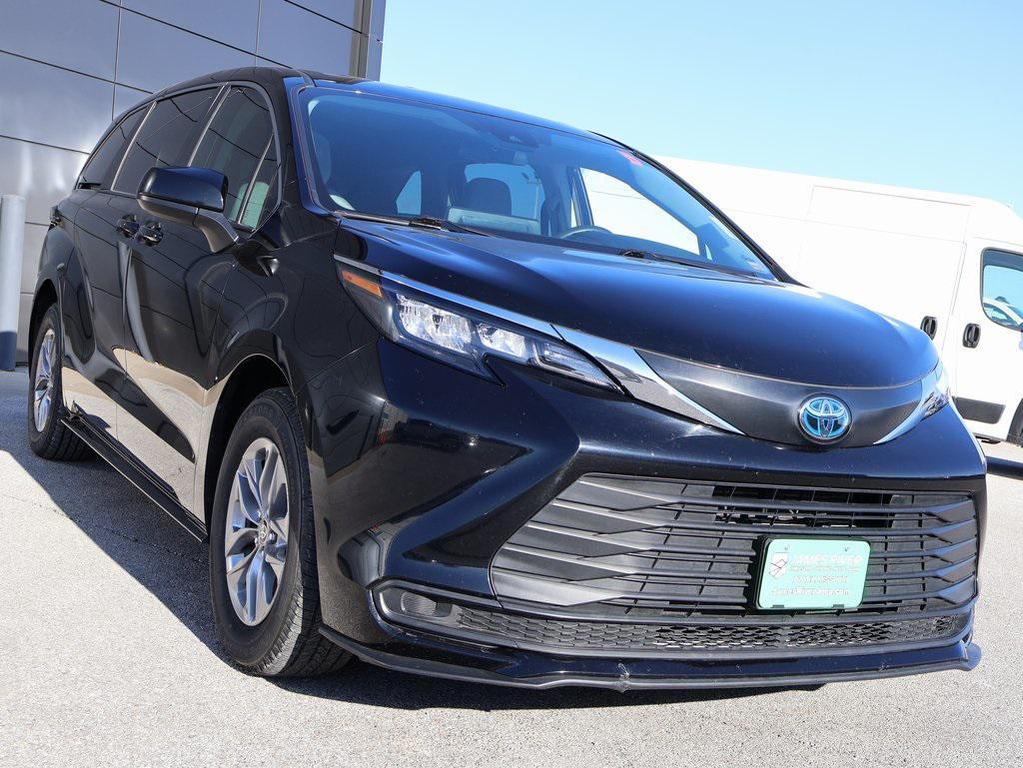 used 2024 Toyota Sienna car, priced at $36,399