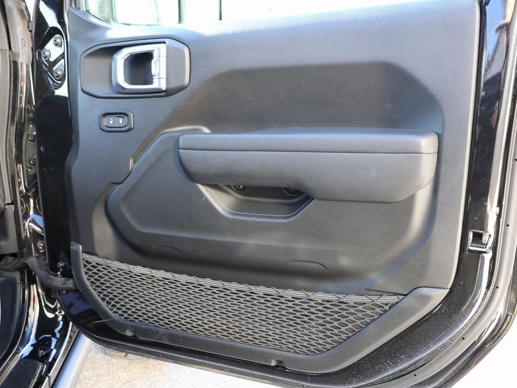 used 2024 Jeep Gladiator car, priced at $41,899