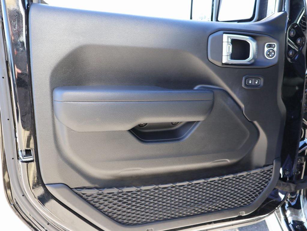 used 2024 Jeep Gladiator car, priced at $41,899