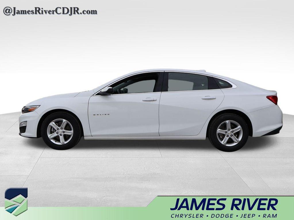 used 2024 Chevrolet Malibu car, priced at $20,614
