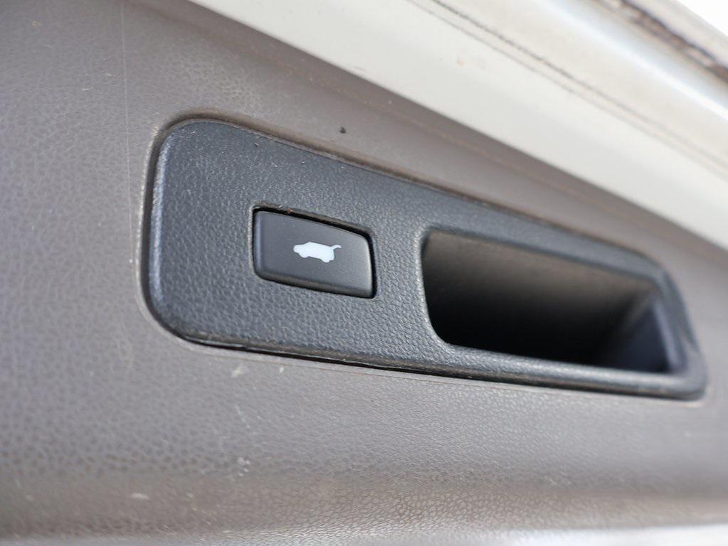 used 2013 Honda Odyssey car, priced at $6,800