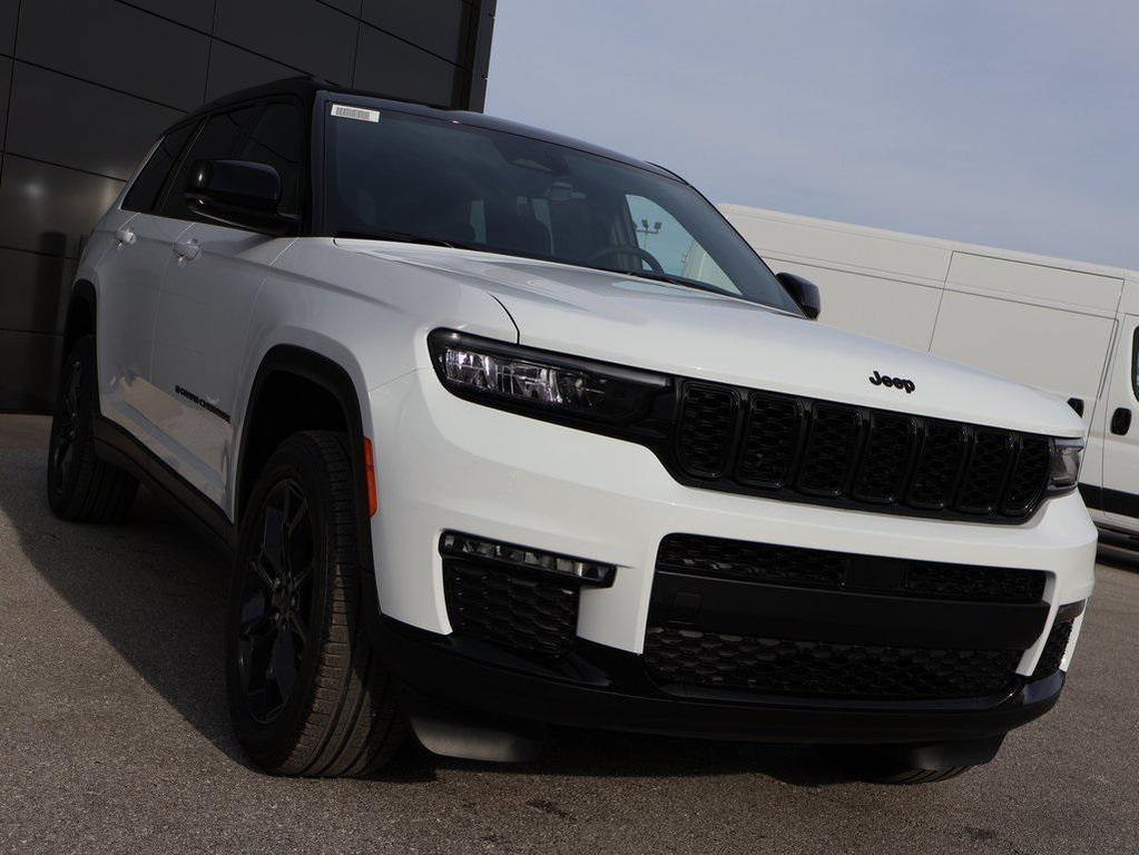 new 2025 Jeep Grand Cherokee L car, priced at $46,683