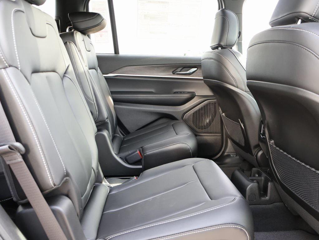 new 2025 Jeep Grand Cherokee L car, priced at $46,683