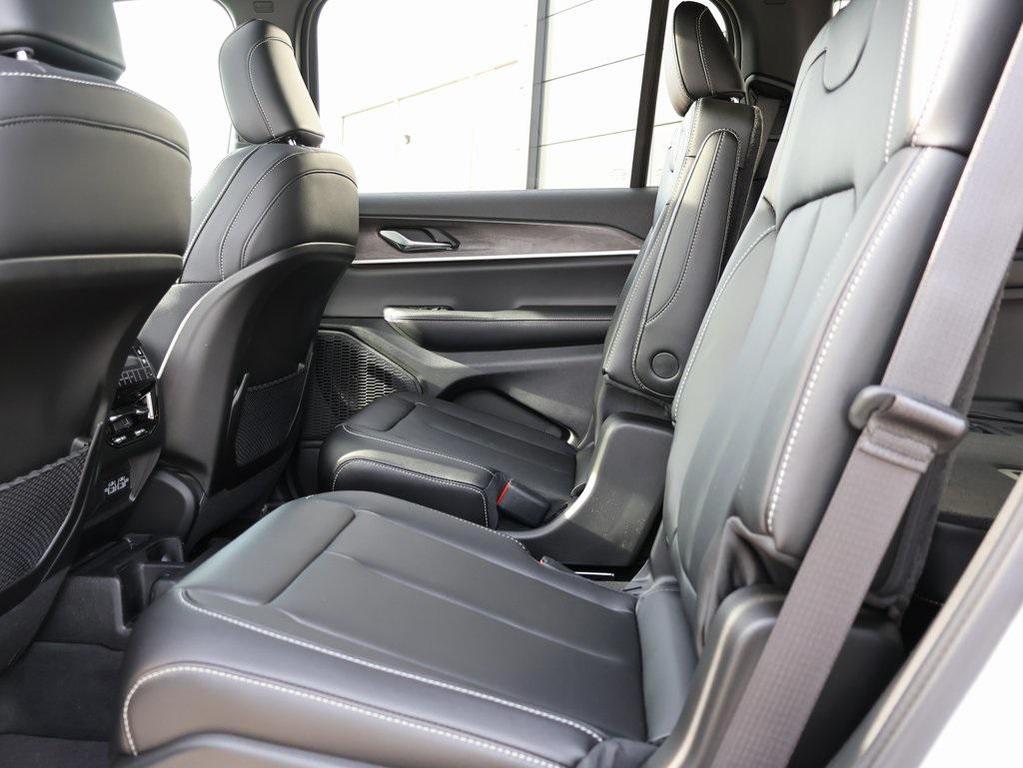 new 2025 Jeep Grand Cherokee L car, priced at $46,683