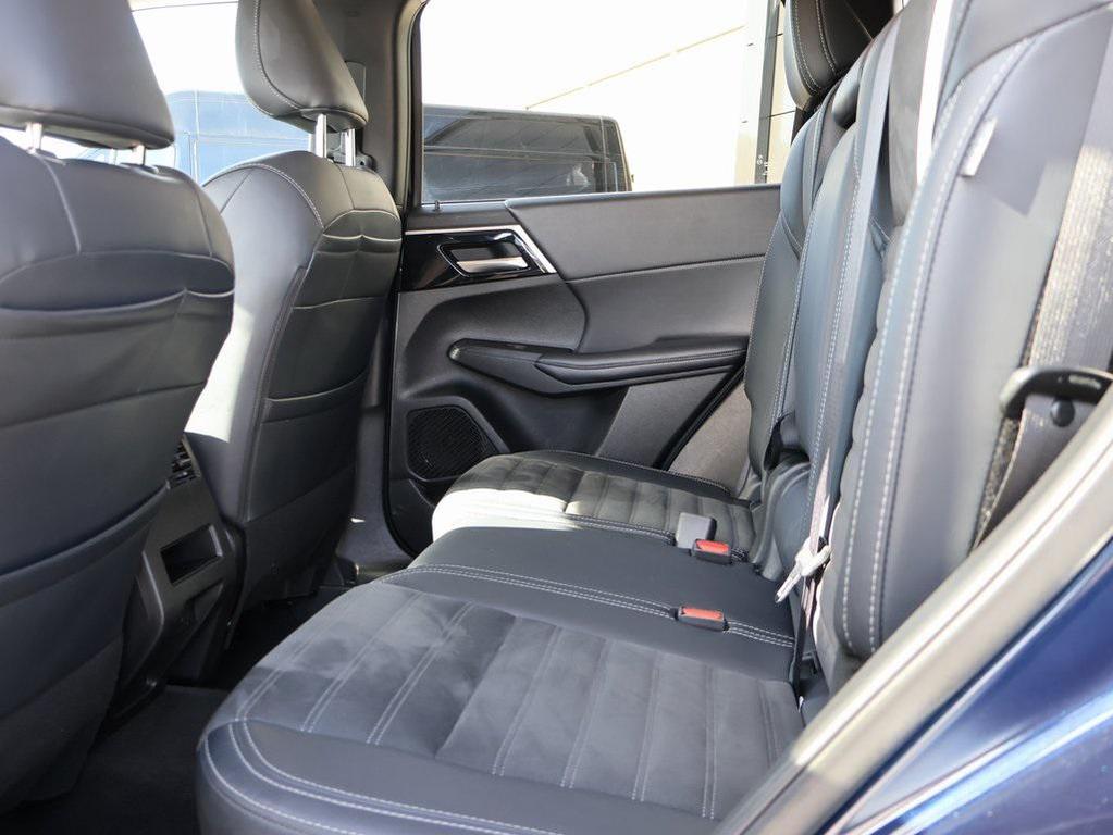 used 2024 Mitsubishi Outlander car, priced at $23,199