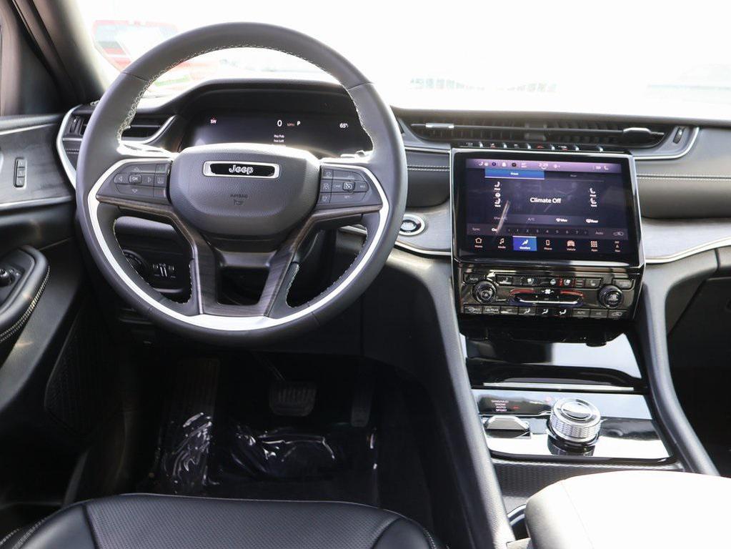 used 2024 Jeep Grand Cherokee L car, priced at $33,832