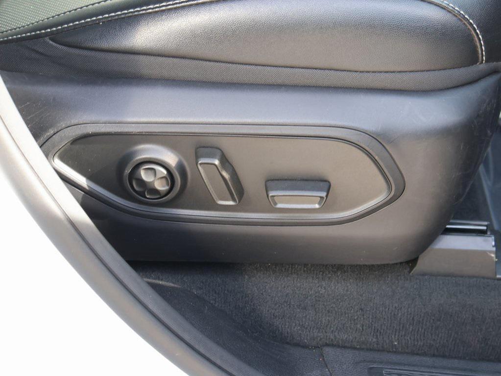 used 2024 Jeep Grand Cherokee L car, priced at $33,832