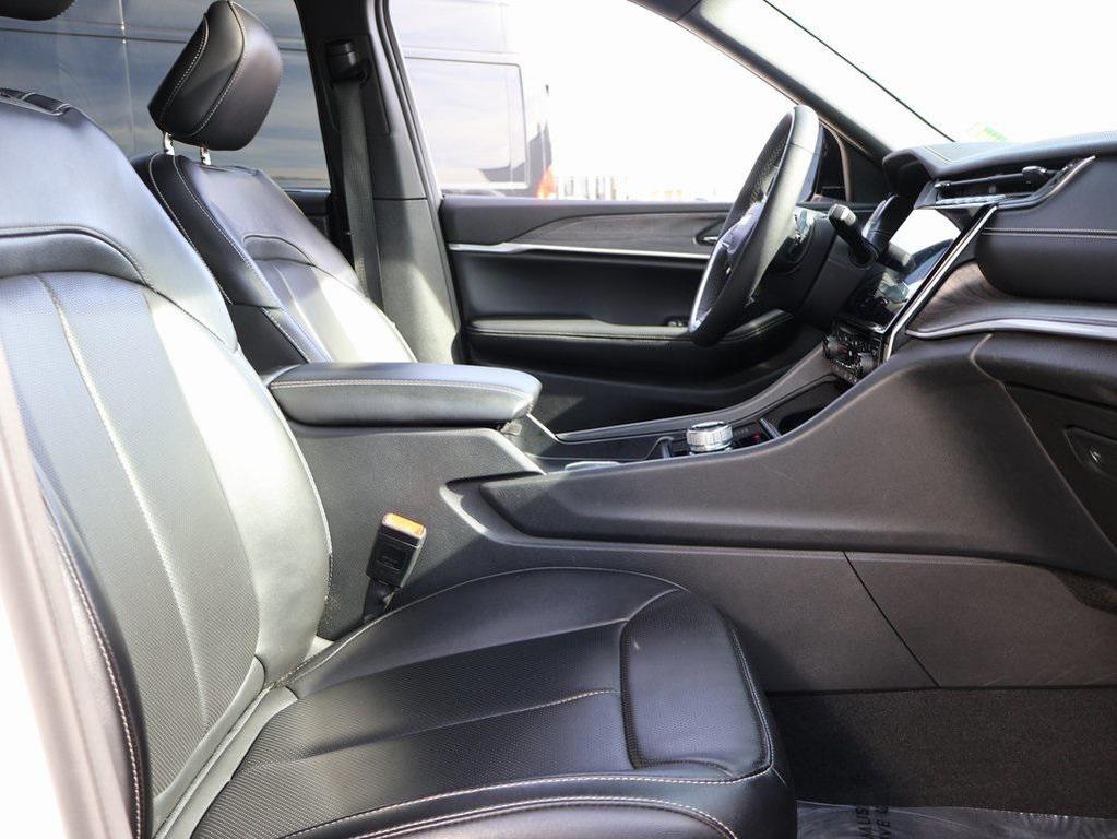 used 2024 Jeep Grand Cherokee L car, priced at $33,832