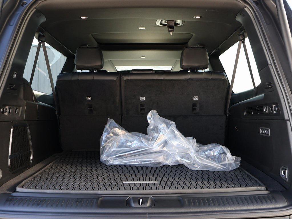 new 2025 Jeep Wagoneer L car, priced at $73,284