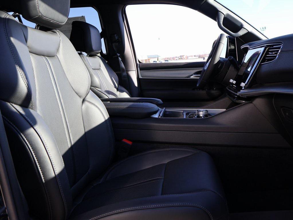 new 2025 Jeep Wagoneer L car, priced at $73,284