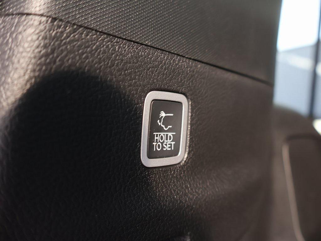 new 2025 Jeep Wagoneer L car, priced at $73,284