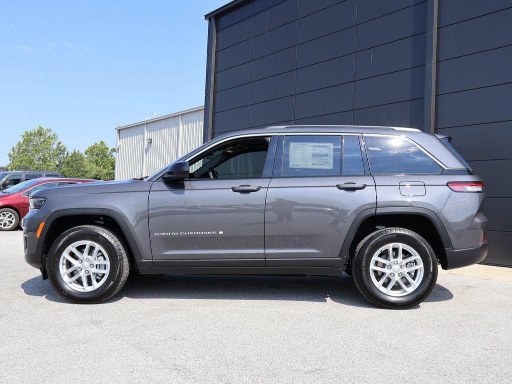new 2025 Jeep Grand Cherokee car, priced at $34,420