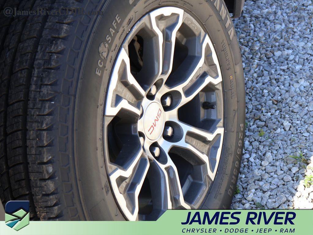 used 2025 GMC Sierra 1500 car, priced at $44,172