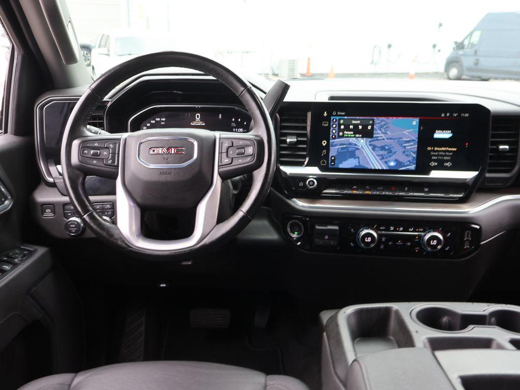 used 2025 GMC Sierra 1500 car, priced at $40,001
