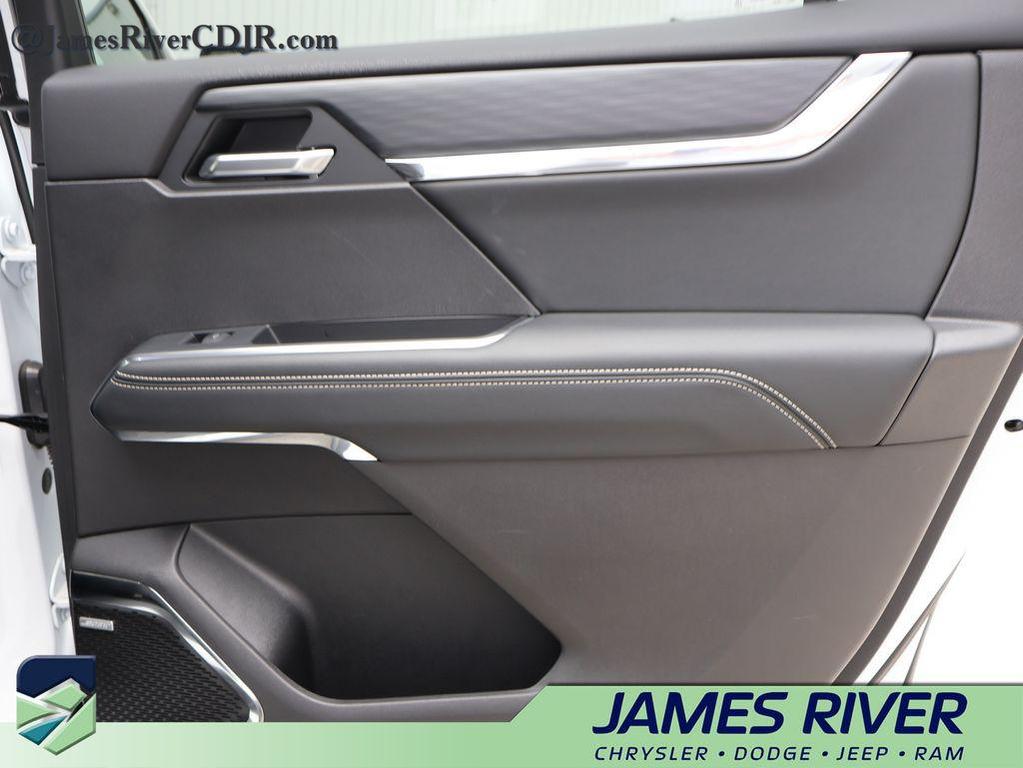 used 2026 GMC Acadia car, priced at $43,812