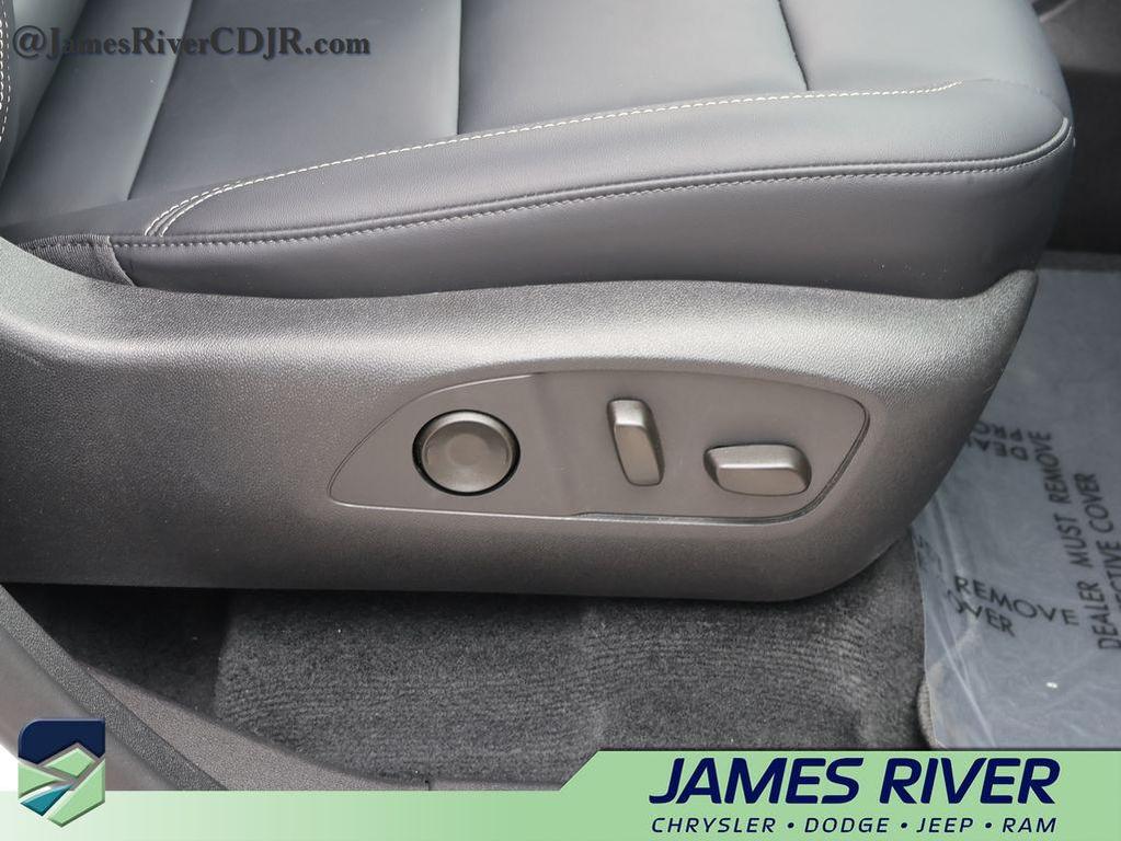 used 2026 GMC Acadia car, priced at $43,812