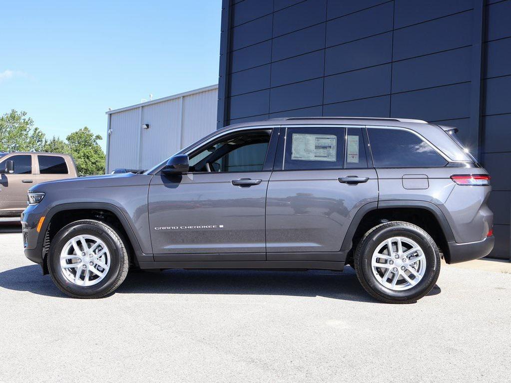 new 2025 Jeep Grand Cherokee car, priced at $33,011