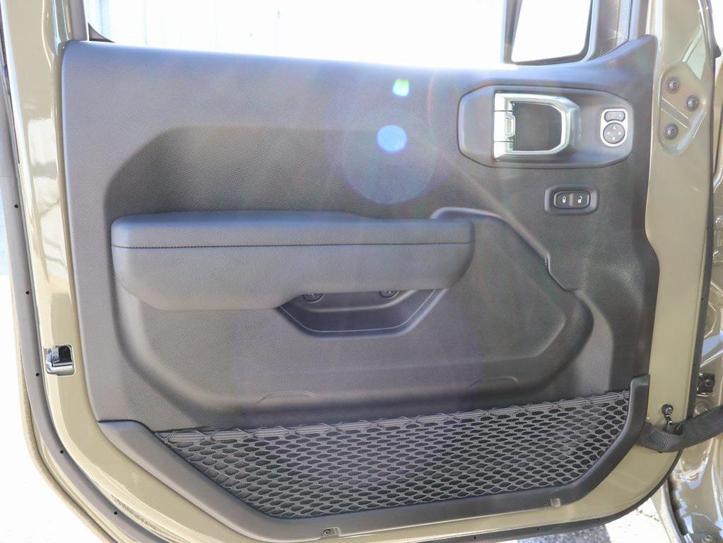 new 2026 Jeep Wrangler car, priced at $48,471