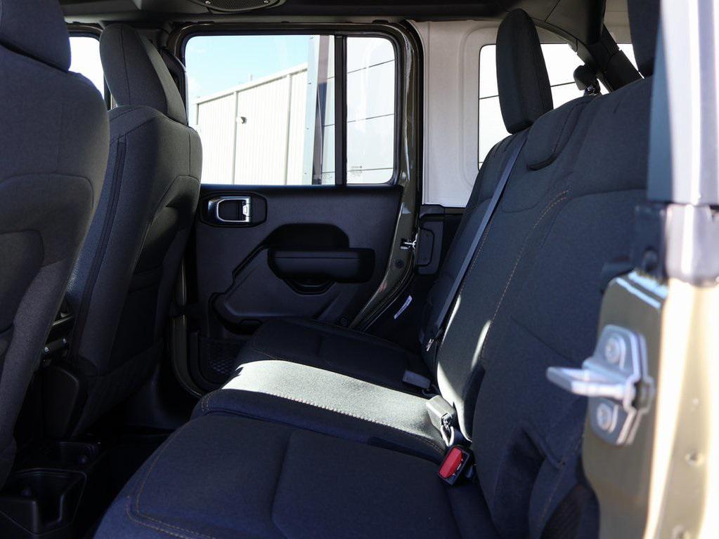 new 2026 Jeep Wrangler car, priced at $48,471