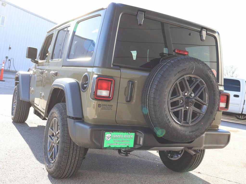 new 2026 Jeep Wrangler car, priced at $48,471