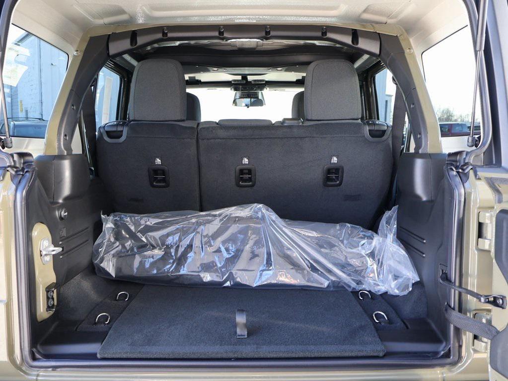 new 2026 Jeep Wrangler car, priced at $48,471