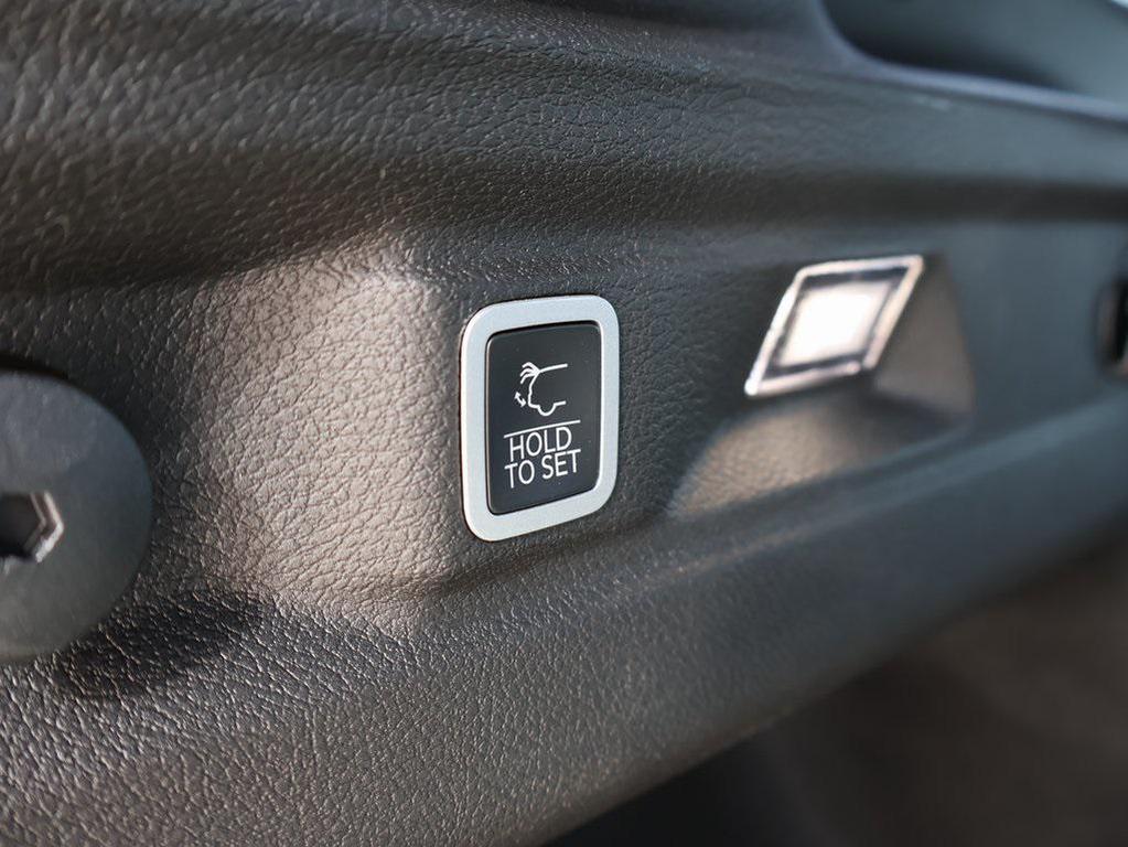 new 2025 Jeep Grand Cherokee L car, priced at $39,014