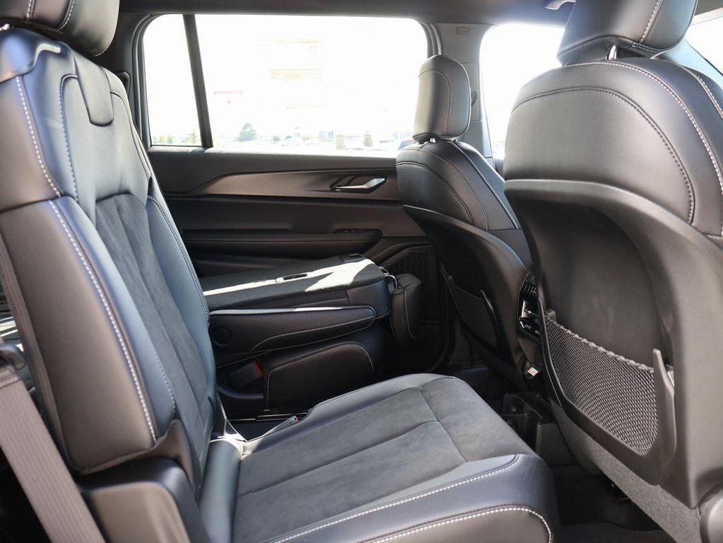 new 2025 Jeep Grand Cherokee L car, priced at $39,014