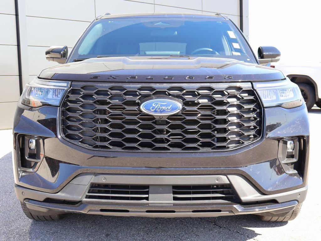 used 2025 Ford Explorer car, priced at $37,399