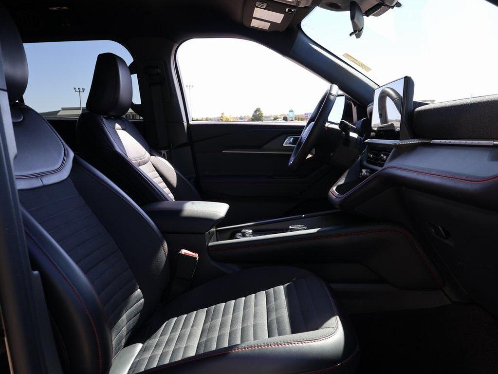 used 2025 Ford Explorer car, priced at $37,399