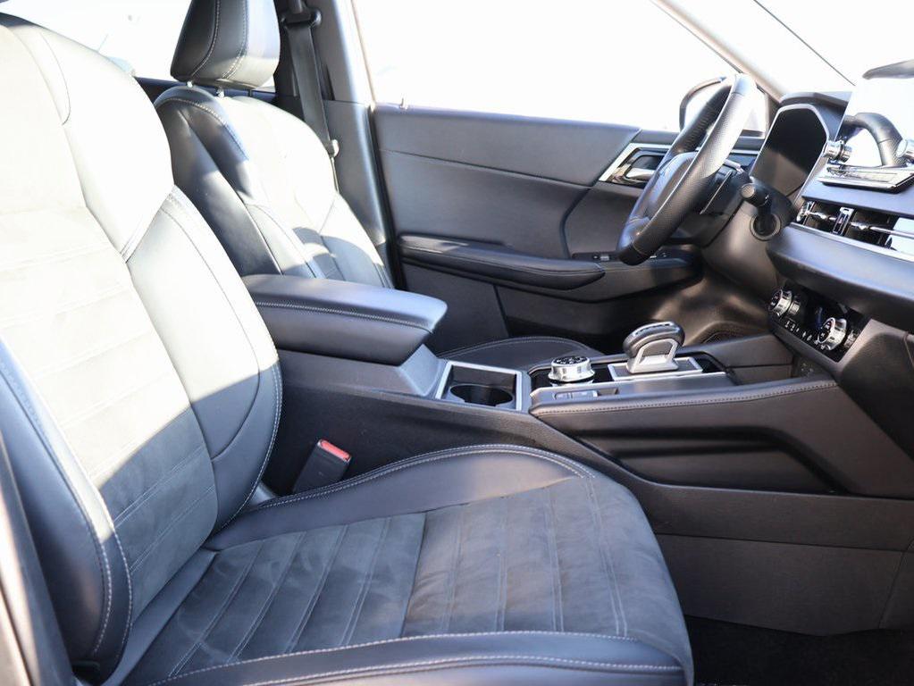 used 2024 Mitsubishi Outlander car, priced at $23,449