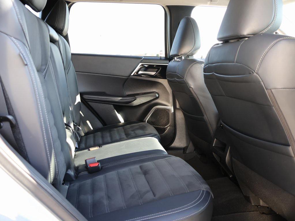 used 2024 Mitsubishi Outlander car, priced at $23,449