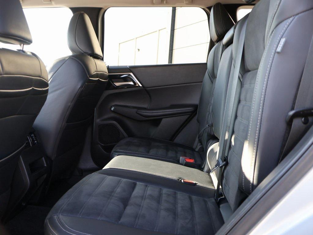 used 2024 Mitsubishi Outlander car, priced at $23,449