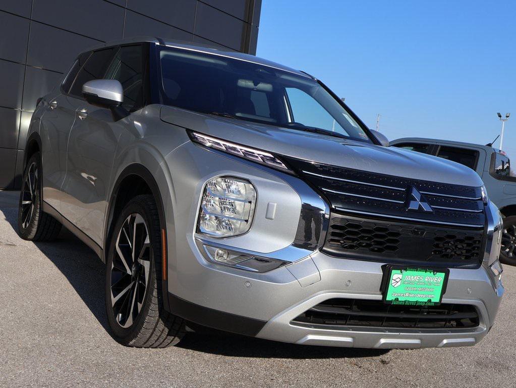 used 2024 Mitsubishi Outlander car, priced at $23,449