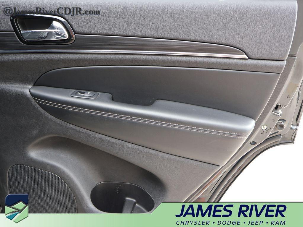 used 2021 Jeep Grand Cherokee car, priced at $25,049