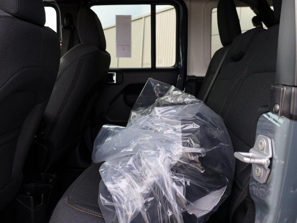 new 2026 Jeep Wrangler car, priced at $45,031