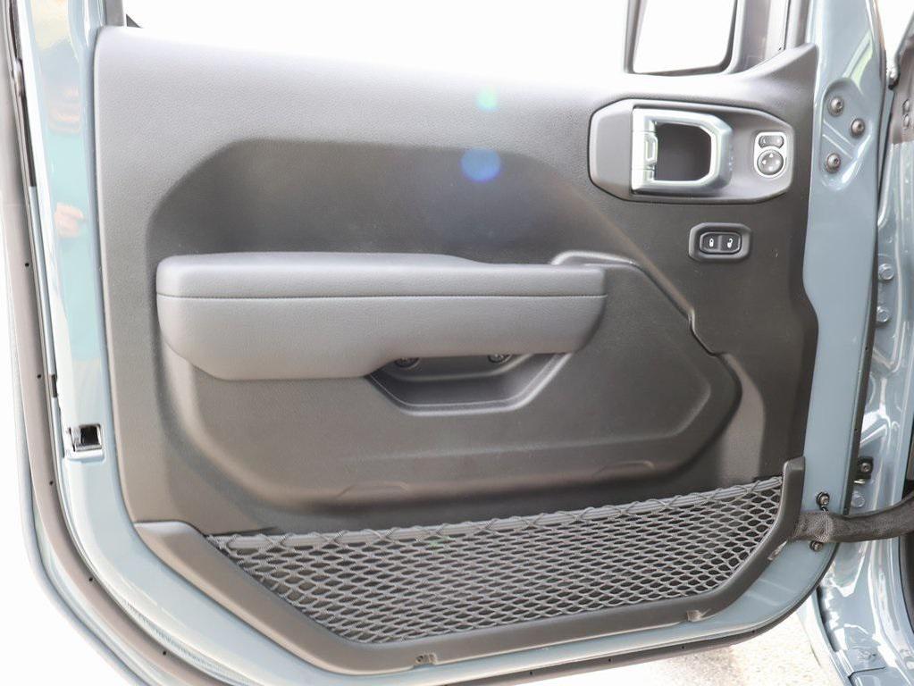 new 2026 Jeep Wrangler car, priced at $45,031