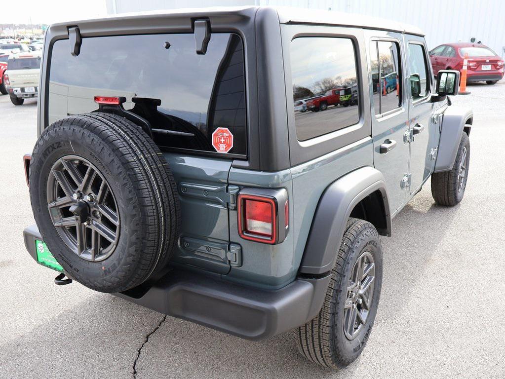 new 2026 Jeep Wrangler car, priced at $45,031