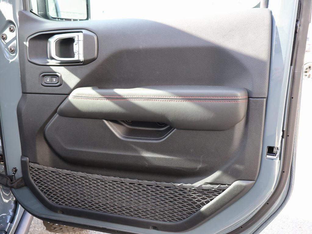 new 2026 Jeep Wrangler car, priced at $58,177