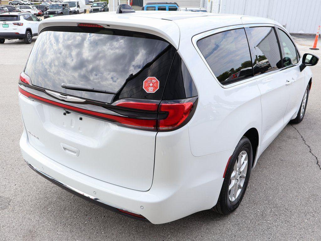 new 2026 Chrysler Pacifica car, priced at $40,830