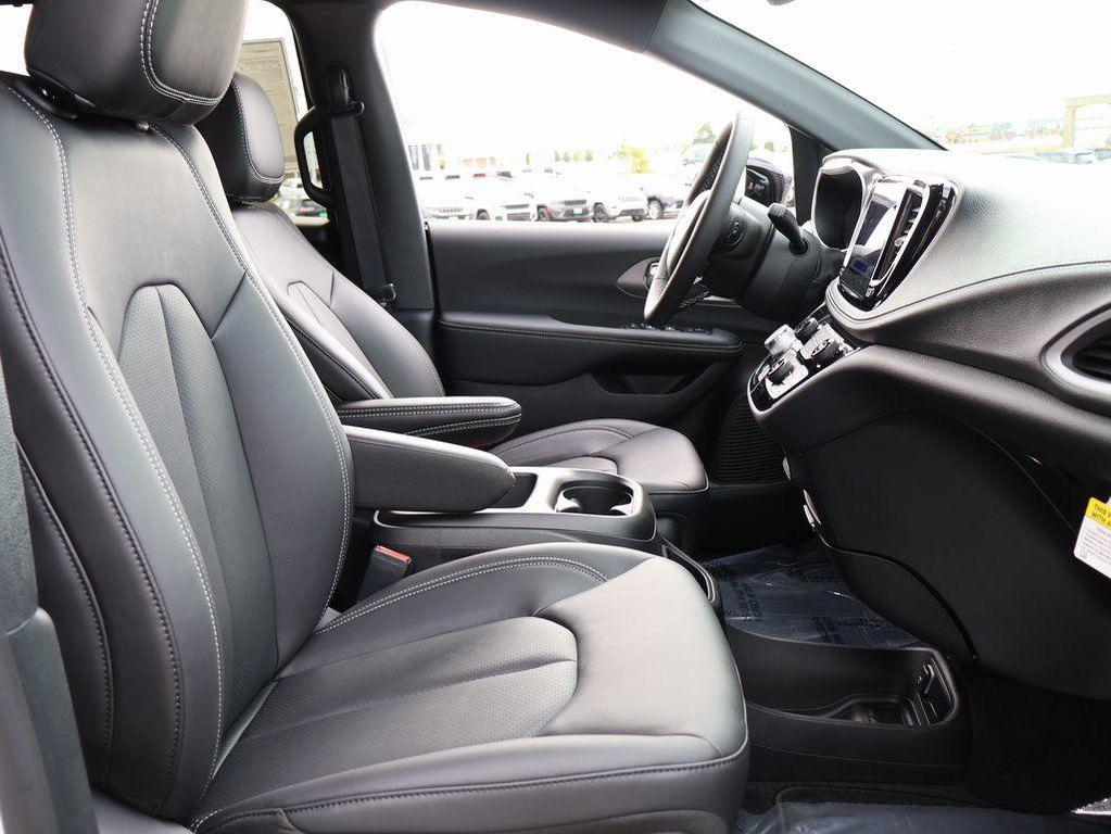 new 2026 Chrysler Pacifica car, priced at $40,830