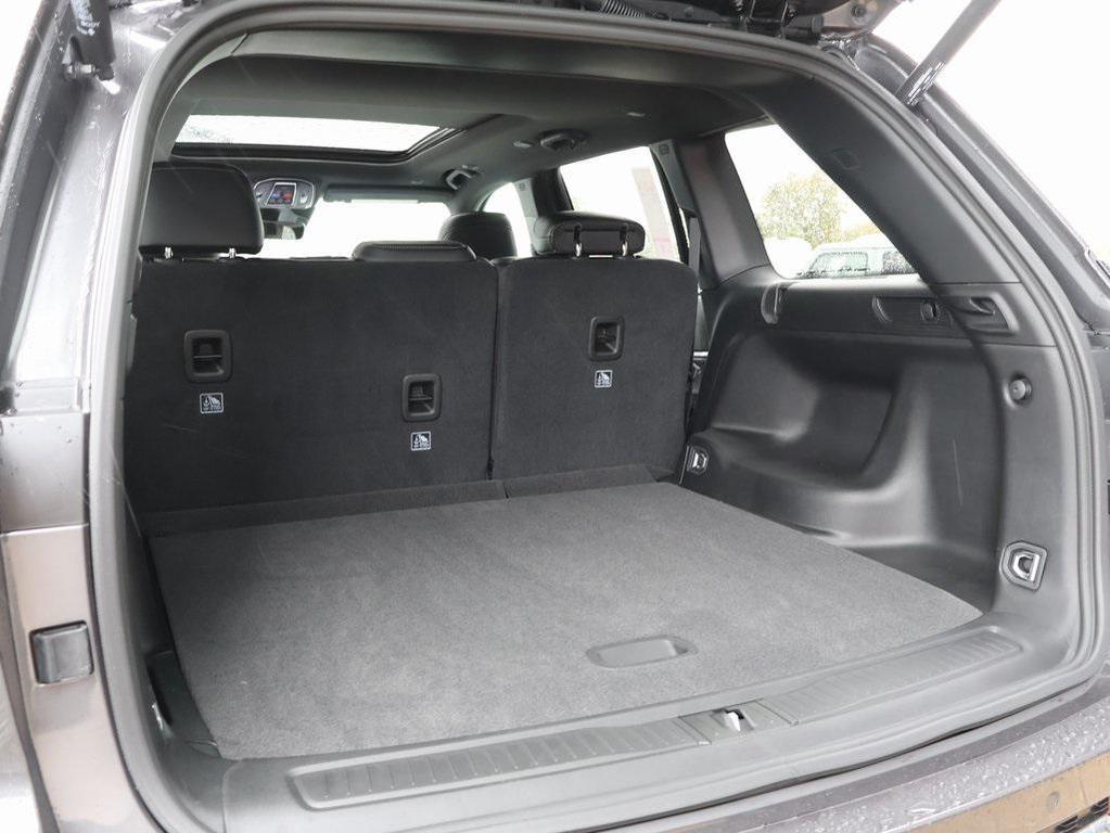 new 2025 Jeep Grand Cherokee car, priced at $40,013