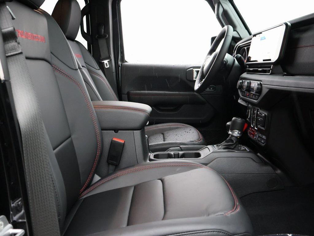 new 2026 Jeep Gladiator car, priced at $63,180