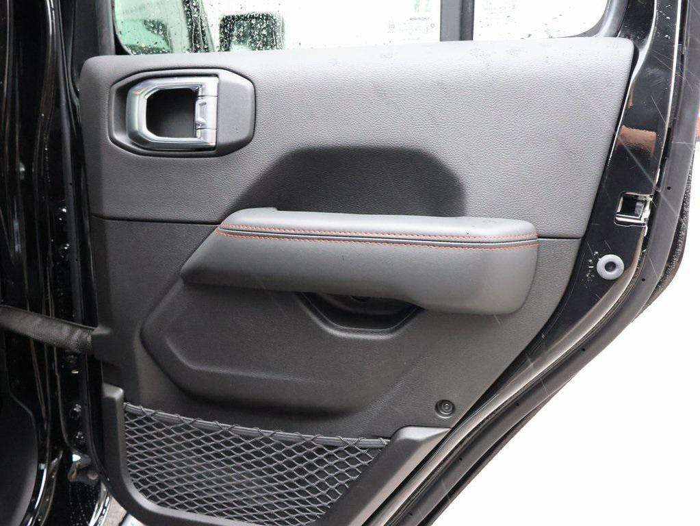 new 2026 Jeep Gladiator car, priced at $63,180