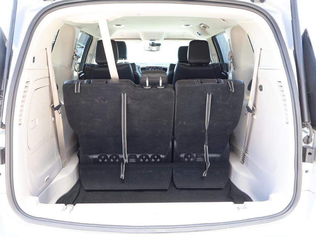used 2024 Chrysler Pacifica Hybrid car, priced at $23,449