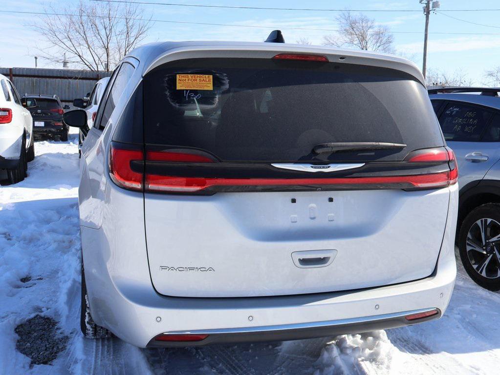 used 2024 Chrysler Pacifica car, priced at $32,000